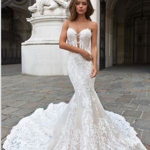 Wona Concept crystal design gia wedding gown